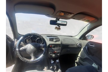 Alfa Romeo 147 (190) 1.9 JTD Distinctive 2002 para piezas | Desguace Gandia SL