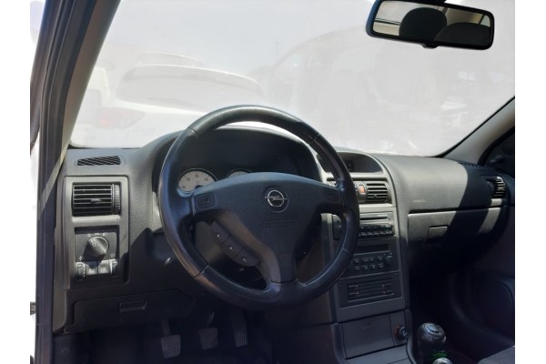 Opel Astra G Berlina Club 2002 para piezas | Desguace Gandia SL