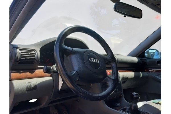 Audi A4 Berlina (B5) 1.8 T 2000 para piezas | Desguace Gandia SL