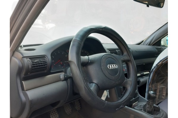 Audi A4 Berlina (B5) 1.8 T 1998 para piezas | Desguace Gandia SL