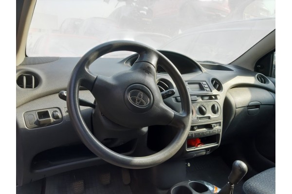 Toyota Yaris (NCP1/NLP1/SCP1) 1.0 Linea Luna 2004 para piezas | Desguace Gandia SL