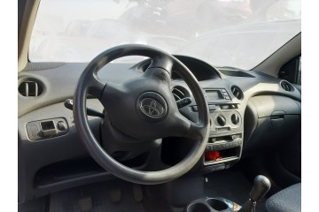 Toyota Yaris (NCP1/NLP1/SCP1) 1.0 Linea Luna 2004 para piezas | Desguace Gandia SL