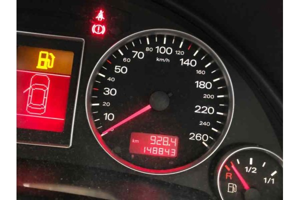 AUDI A4 AVANT (8E) 2.0 TDI