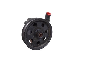 Bomba direccion, Ford Focus Berlina (Cak) Trend 2004