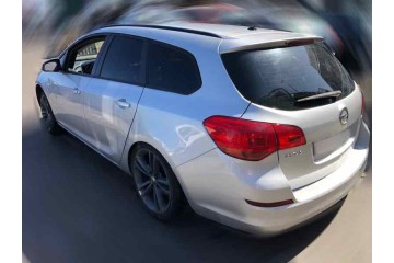 Opel Astra J Sports Tourer Sport 2011 para piezas | Desguace Gandia SL