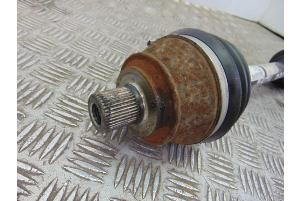 3D0407272E TRANSMISION DELANTERA DERECHA VOLKSWAGEN PHAETON (3D3/3D7) TDI V6 4Motion (5 asientos) 2007 3D0407272E 198640 VOLKSWA