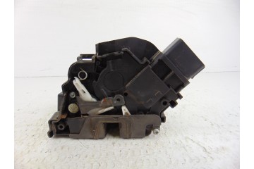 Cerradura puerta delantera izquierda, Ford Focus Berlina (Cap) Trend 2005, 3M5AR21813ET