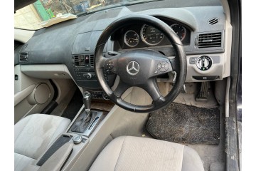 Mercedes-Benz Clase C (BM 204) Berlina C 180 Kompressor (204.046) 2008 para piezas | Desguace Gandia SL