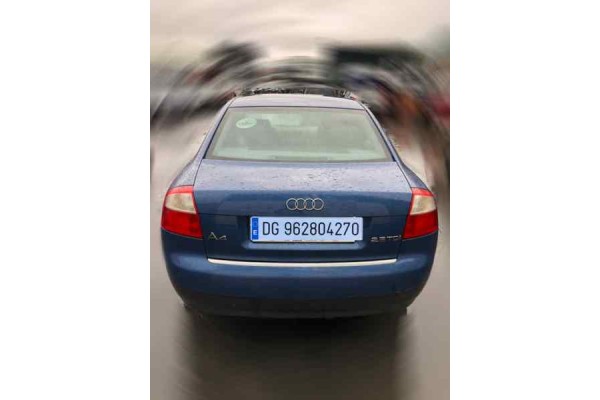 Audi A4 Berlina (8E) 2.5 TDI 2003 para piezas | Desguace Gandia SL