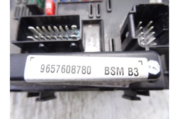Caja reles / fusibles, Citroen Xsara Picasso 1.6 HDi 90 Exclusive 2009, 9657608780