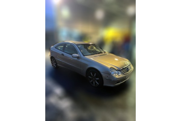 Mercedes-Benz Clase C (BM 203) Sportcoupe C 220 CDI (203.706) 2004 para piezas | Desguace Gandia SL