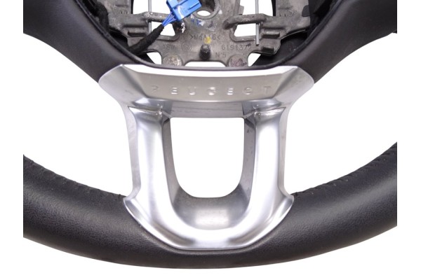 Volante, Peugeot 208 Style 2016