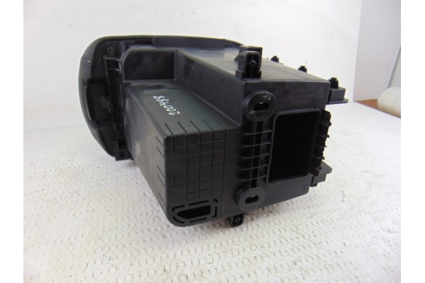 84681-3U010 APOYABRAZOS CENTRAL KIA SPORTAGE (SL) Concept 4x2 2010 84681-3U010 200488 KIA - 4