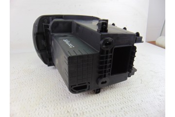 84681-3U010 APOYABRAZOS CENTRAL KIA SPORTAGE (SL) Concept 4x2 2010 84681-3U010 200488 KIA - 4