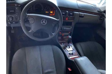 Mercedes-Benz Clase e (BM 210) Berlina 200 Kompressor (210.048) 2001 para piezas | Desguace Gandia SL