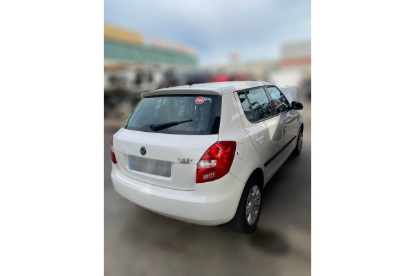Skoda Fabia (5J2) Active 2009 para piezas | Desguace Gandia SL
