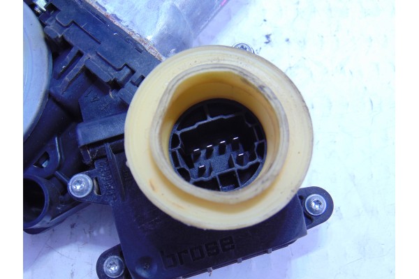 6 PIN ELEVALUNAS DELANTERO IZQUIERDO TOYOTA COROLLA VERSO (R1)