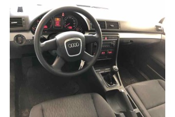 AUDI A4 AVANT (8E) 2.0 TDI