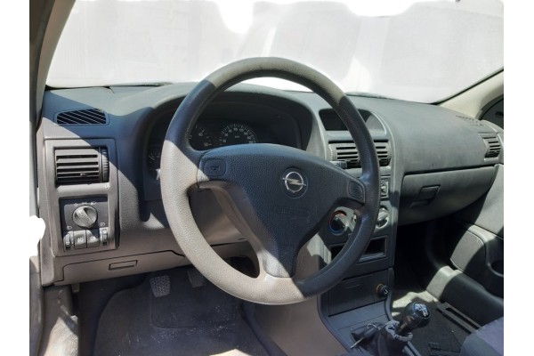 Opel Astra G Berlina Comfort 2001 para piezas | Desguace Gandia SL