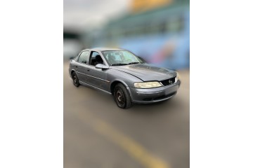 Opel Vectra B Berlina Básico 2001 para piezas | Desguace Gandia SL