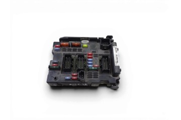 Caja reles / fusibles, Peugeot 307 Break / Sw (S1)(04.2002) Sw 2003, 9657608780