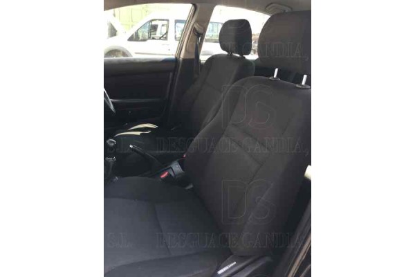 Toyota Avensis Berlina (T25) 2.0 D4-D Executive Berlina (5-Ptas.) 2003 para piezas | Desguace Gandia SL