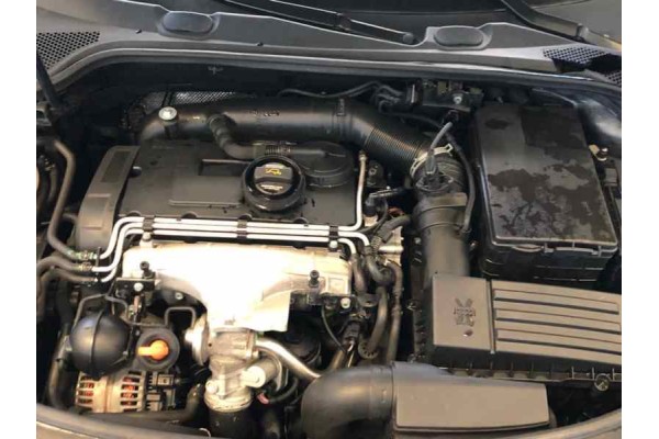 Audi A3 Sportback (8PA) 2.0 TDI Ambiente 2005 para piezas | Desguace Gandia SL