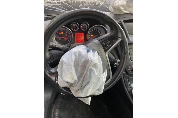 Opel Insignia Berlina Cosmo 2010 para piezas | Desguace Gandia SL