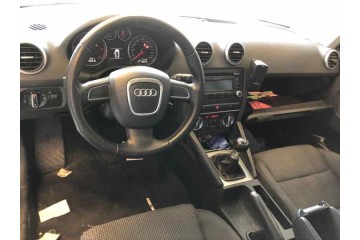 Audi A3 Sportback (8PA) 1.9 TDI Attraction 2009 para piezas | Desguace Gandia SL