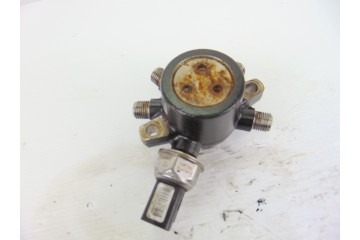 Rampa inyectora, Nissan Almera (N16/E) Tekna 2005, 8200057345