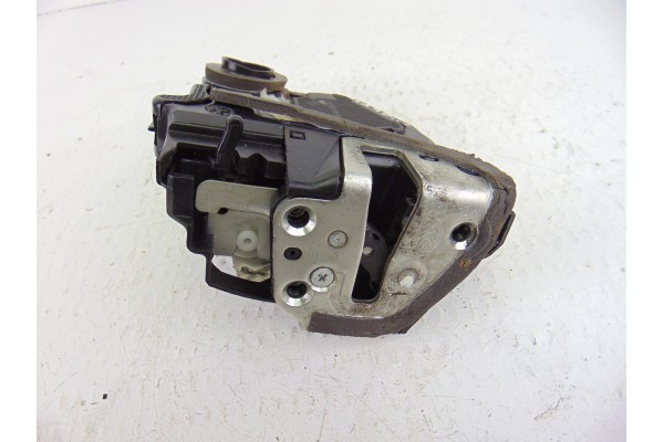 Cerradura puerta trasera derecha, Toyota Auris (E15) Luna 2008