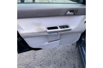 Volvo S40 Berlina 1.6 D Kinetic 2006 para piezas | Desguace Gandia SL