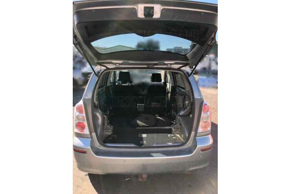 Toyota Corolla Verso (R1) 2.2 D-4D Sol 2008 para piezas | Desguace Gandia SL