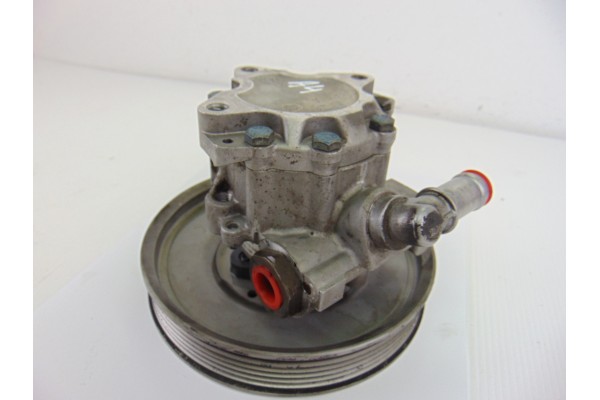 Bomba direccion, Audi A4 Berlina (B5) 2.4 2000, 4B0145156