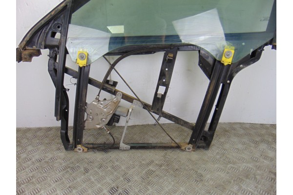 8 PIN ELEVALUNAS DELANTERO IZQUIERDO AUDI A6 AVANT (4B5) 3.0 2002 8 PIN 197802 AUDI - 3