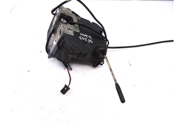 Cerradura puerta delantera derecha, Mercedes-benz Clase C (Bm 203) Berlina 270 Cdi (203.016) 2001, 2037200435