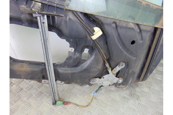 4D0959802E ELEVALUNAS DELANTERO DERECHO AUDI A8 (D2)