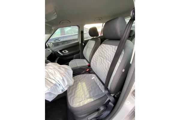 Skoda Fabia (5J2) Active 2009 para piezas | Desguace Gandia SL