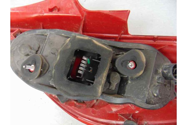 Piloto trasero izquierdo, Opel Corsa D Cosmo 2010, 13186350