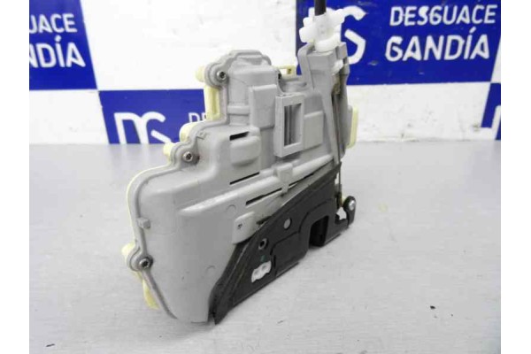 Cerradura puerta delantera izquierda, Volkswagen Passat Variant (3C5) Advance 2008, 3C1837015A