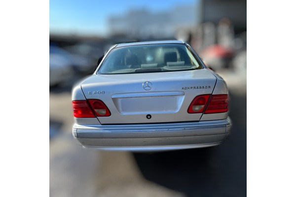 Mercedes-Benz Clase e (BM 210) Berlina 200 Kompressor (210.048) 2002 para piezas | Desguace Gandia SL