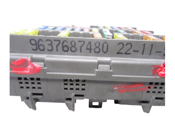 Caja reles / fusibles, Citroen Xsara Coupe 1.9 Td Sx 1998, 9637687480