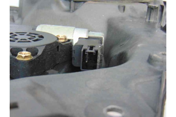 Elevalunas delantero derecho, Mazda 6 Berlina (Gg) 2.0 CRTD 120 Active (5-ptas.) 2004