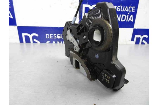 Cerradura puerta delantera derecha, Toyota Auris (E15) Sol 2006