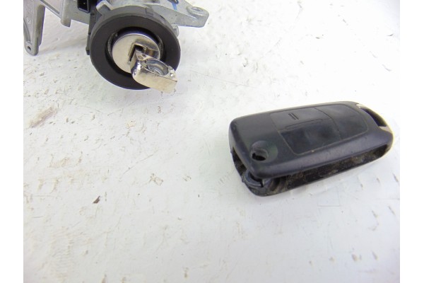 Antirrobo / llave contacto, Opel Astra H Berlina Elegance 2006