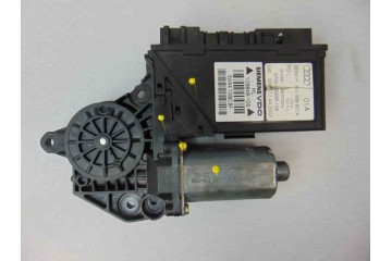 Motor elevalunas trasero izquierdo, Audi A4 Avant (8E) 2.5 TDI (120kW) 2003, 8E0959801A