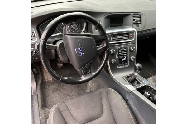 Volvo V60 Familiar Summum 2014 para piezas | Desguace Gandia SL