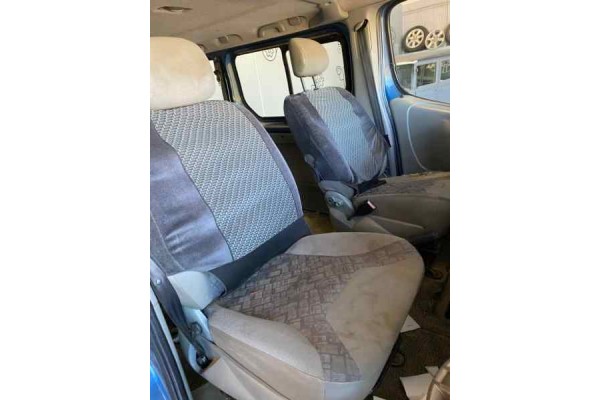 Opel Vivaro Combi 2.7T Corto 2004 para piezas | Desguace Gandia SL