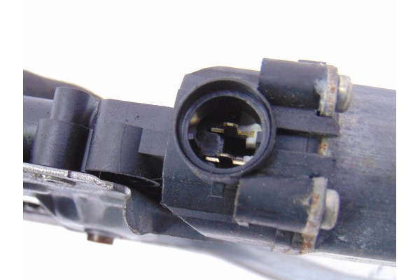 Elevalunas trasero derecho, Nissan Almera (N16/E) Acenta 2004