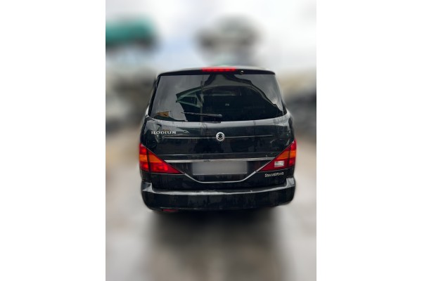 Ssangyong Rodius Xdi 2010 para piezas | Desguace Gandia SL